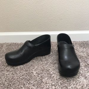 Women’s Black Leather Dansko - Brand New Size 40